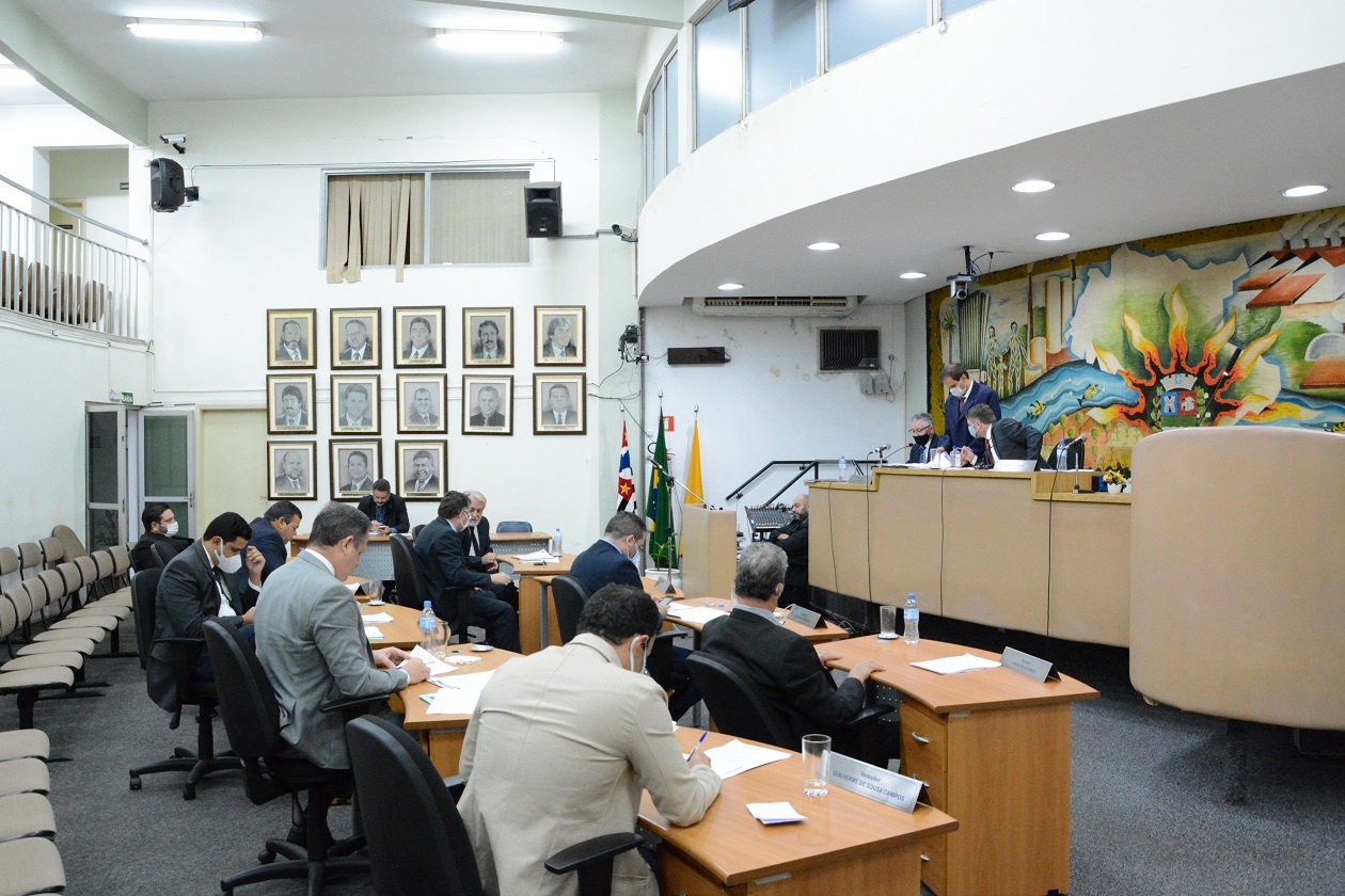 Vereadores Rejeitam Projeto De Lei E Aprovam Mo O Destinada Aos