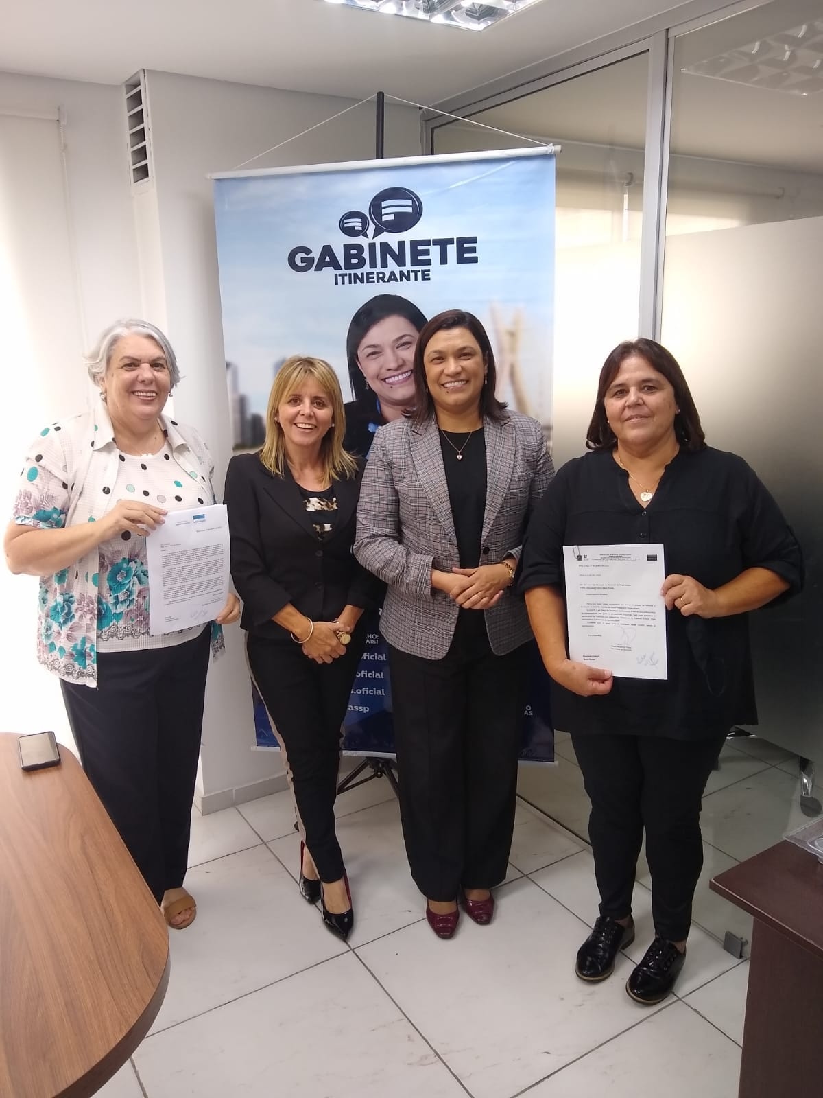 Lili Chiarelli visita deputada Maria Rosas e pede ampliação do CEAPE