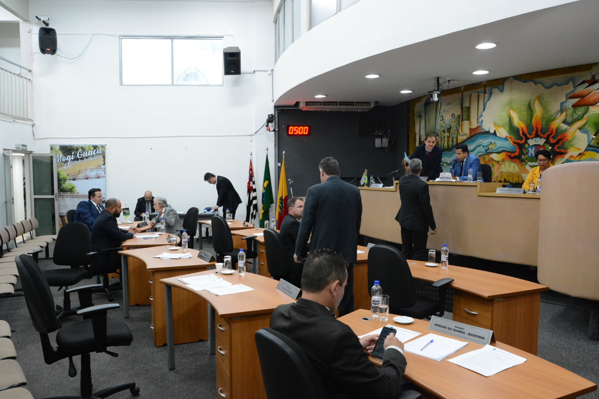 Vereadores aprovam 12 projetos e acolhem um veto na Sessão desta segunda