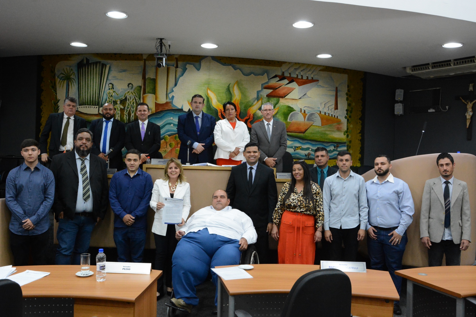 Vereadora Lili Chiarelli Homenageia Luiz Carlos Salomone por sua Dedicação à Comunidade Kairós