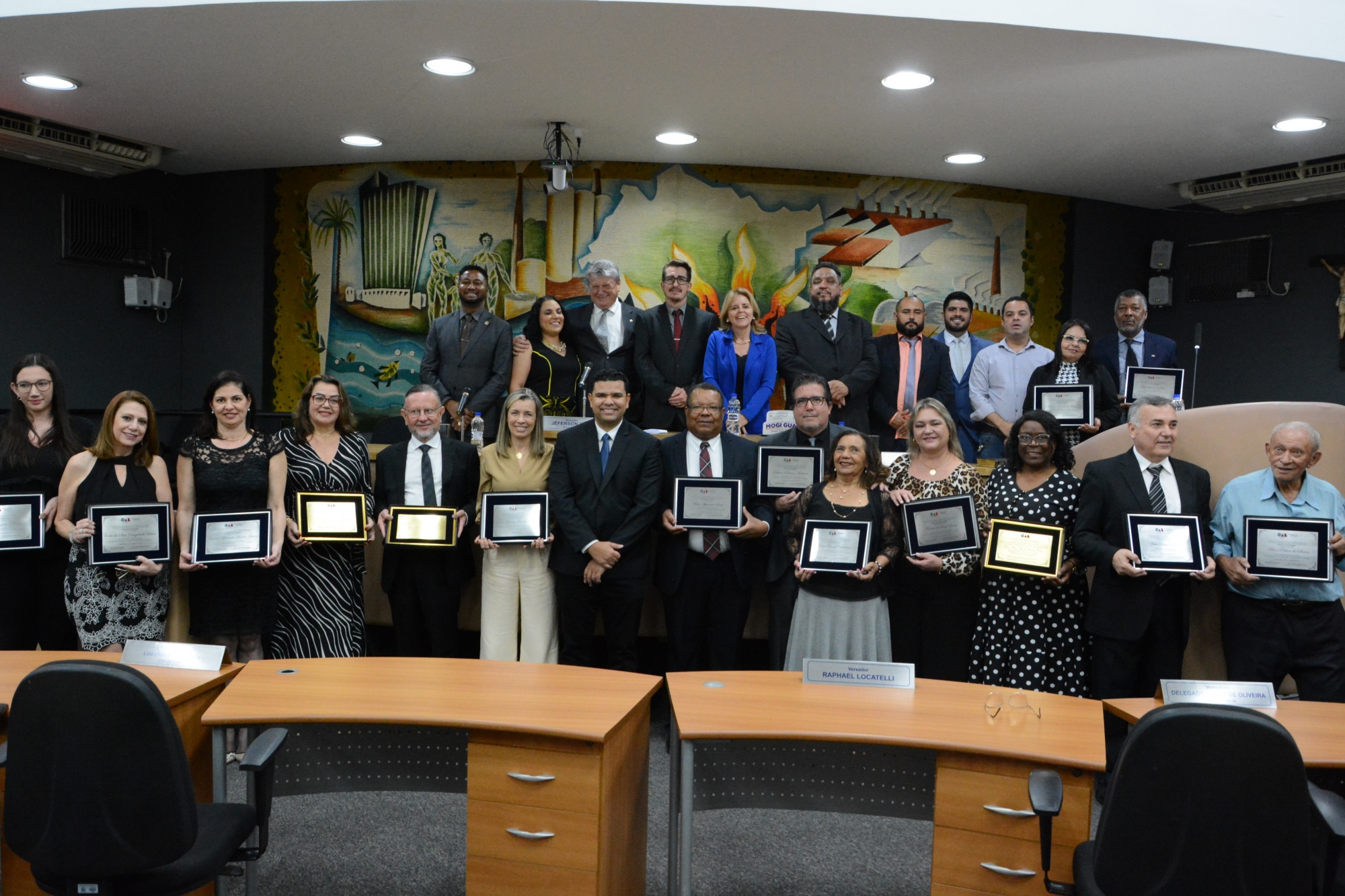 OAB homenageia advogados pela dedicação de 25 e 30 anos de atuação