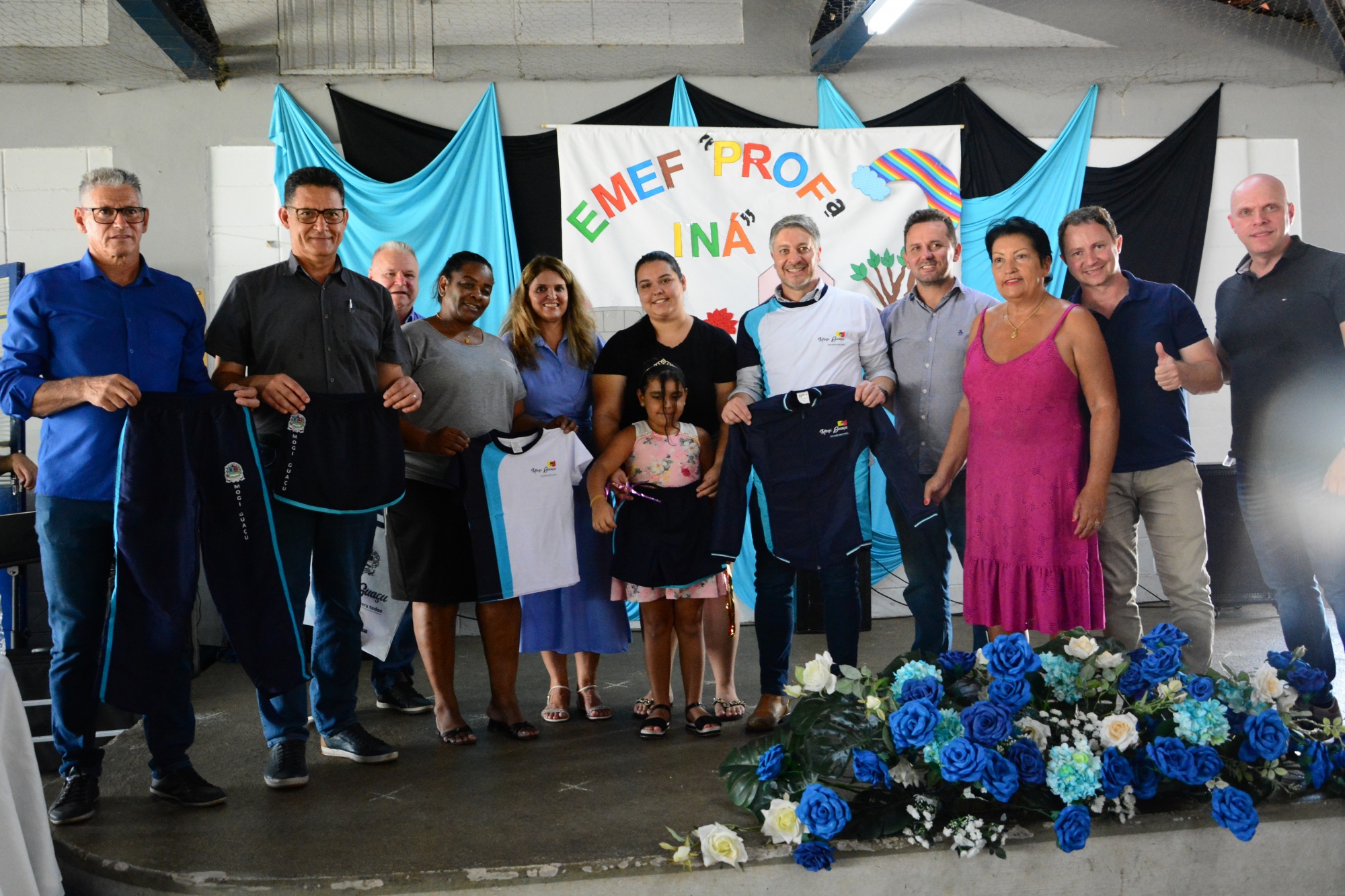 Prefeitura de Mogi Guaçu realiza distribuição de uniformes escolares para alunos das Emef's