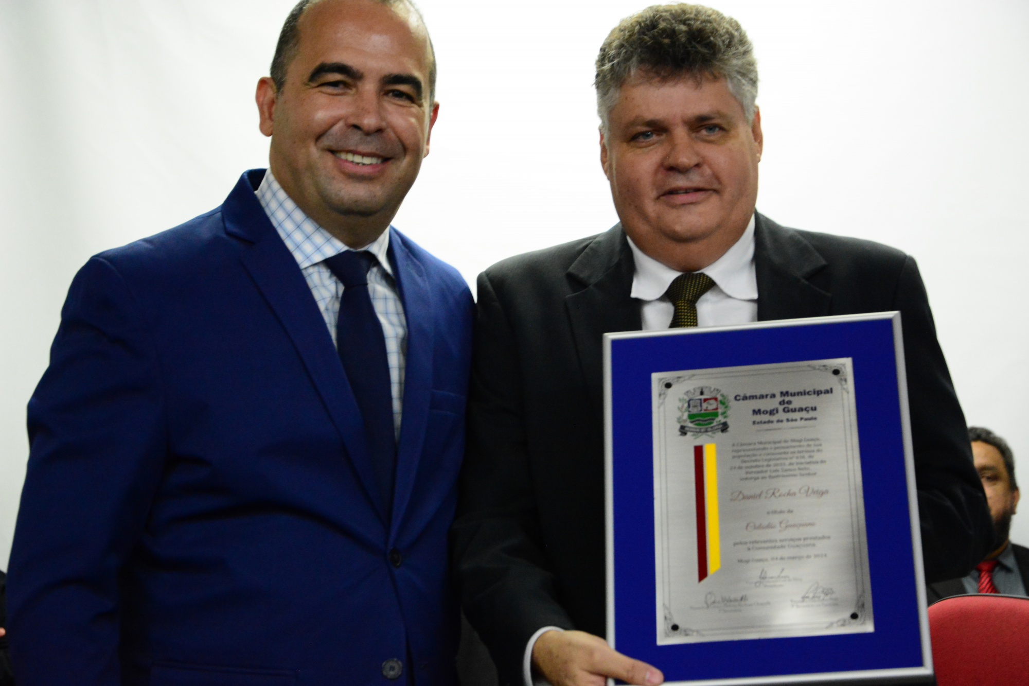 Daniel Rocha Veiga recebe o título de ‘Cidadão Guaçuano”