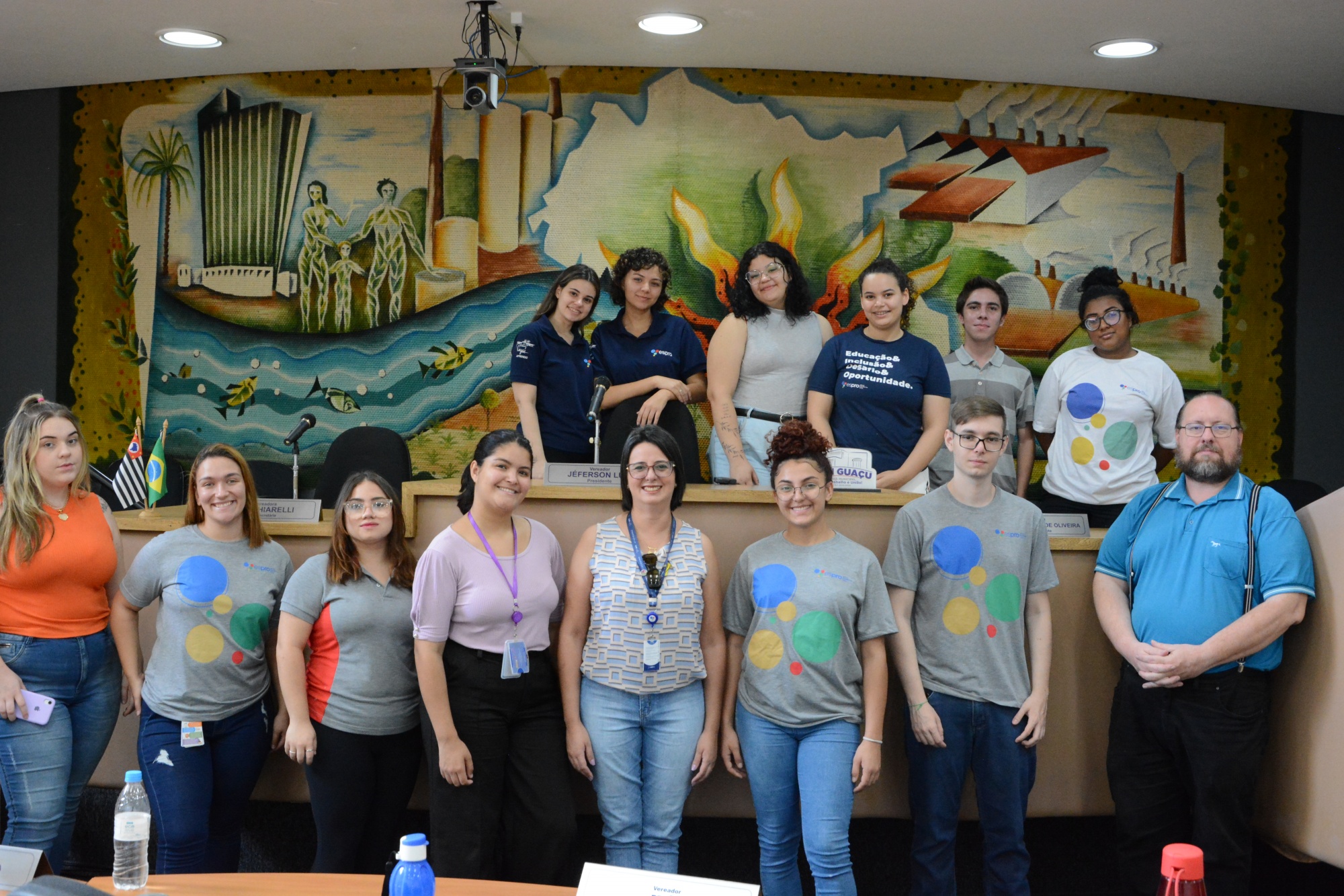Alunos da Espro visitam a Câmara Municipal de Mogi Guaçu no Projeto Cidadania