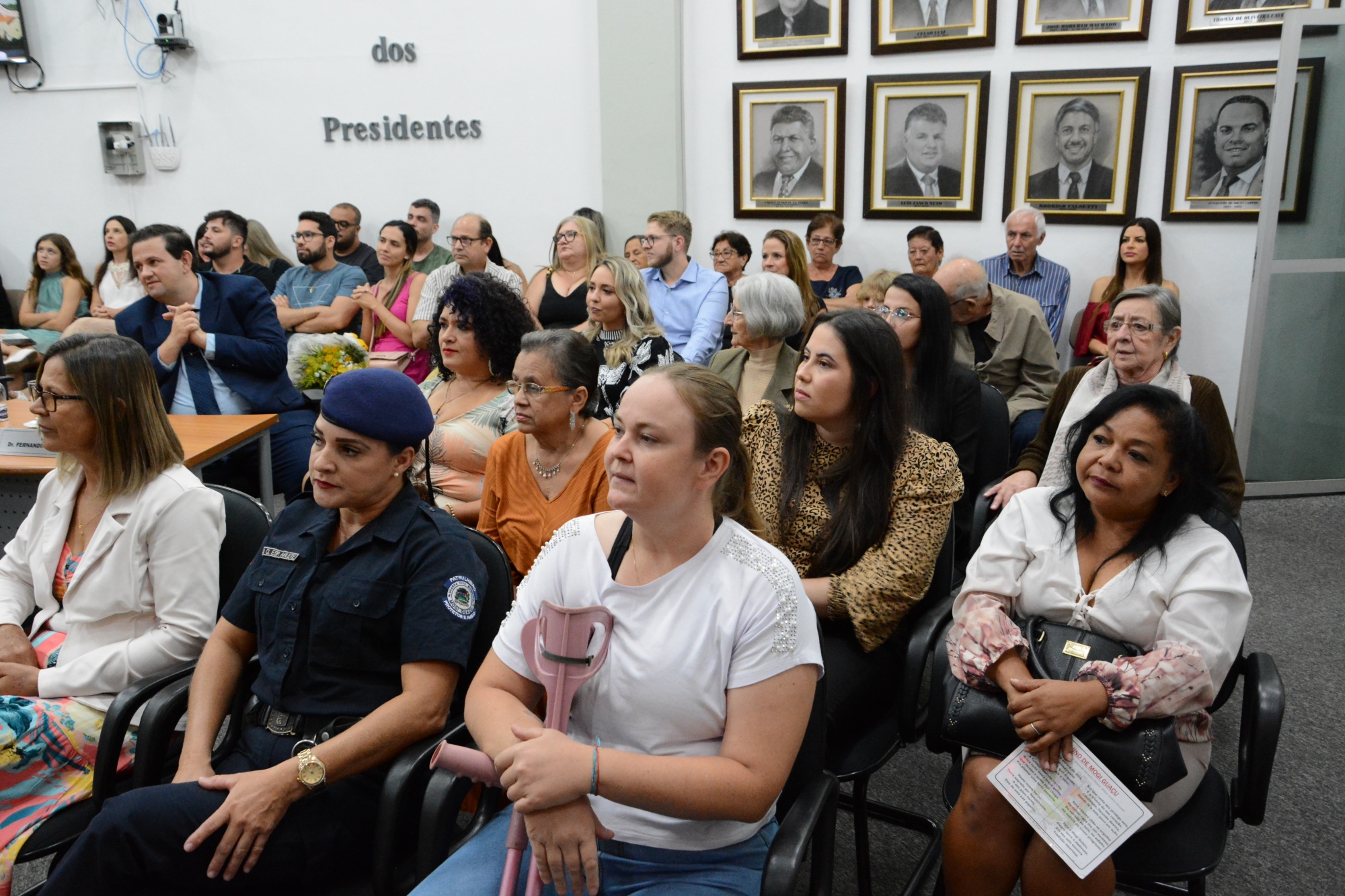 Diploma Comemorativo ao “Dia Internacional da Mulher” é entregue