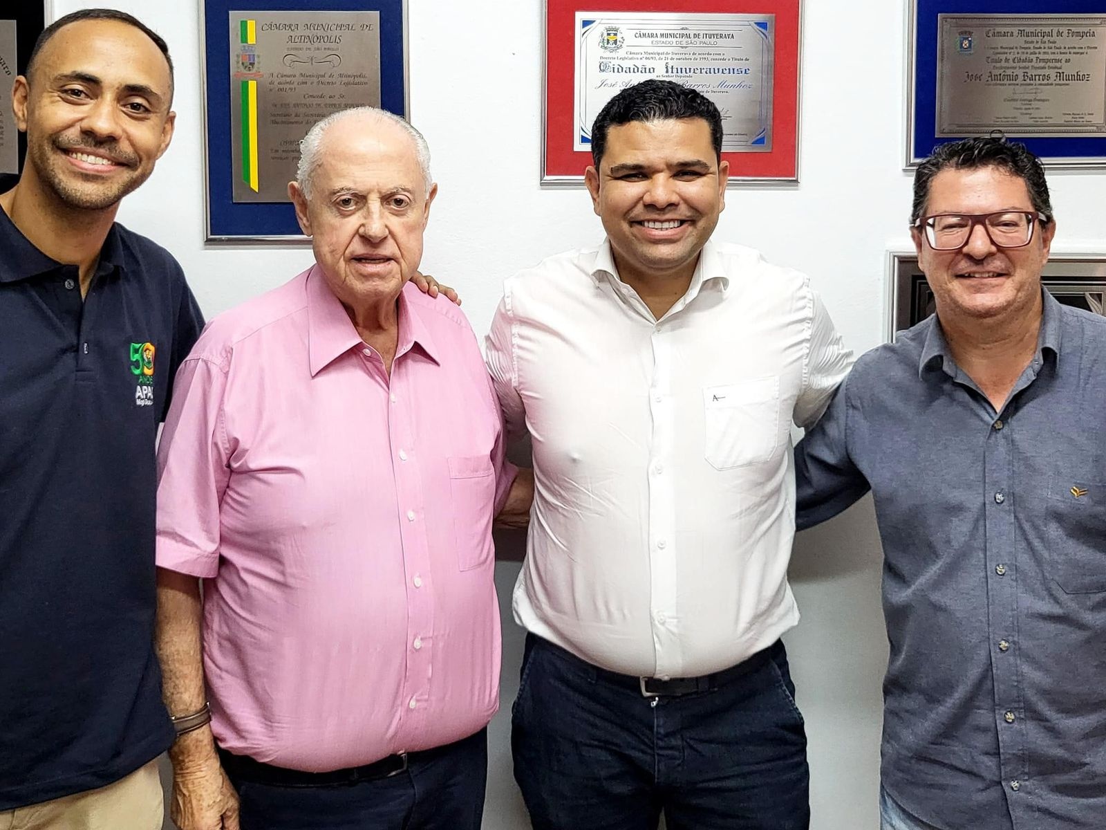Jéferson conquista R$ 300 mil junto ao deputado Barros Munhoz para troca de telhado da APAE